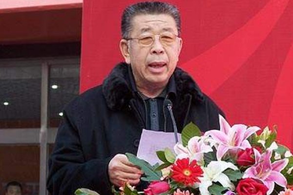 从放牛娃到67亿身家，燕郊首富的一生到底经历了什么？