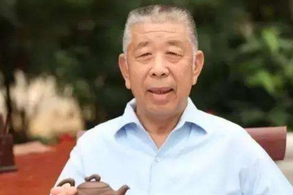 从放牛娃到67亿身家，燕郊首富的一生到底经历了什么？