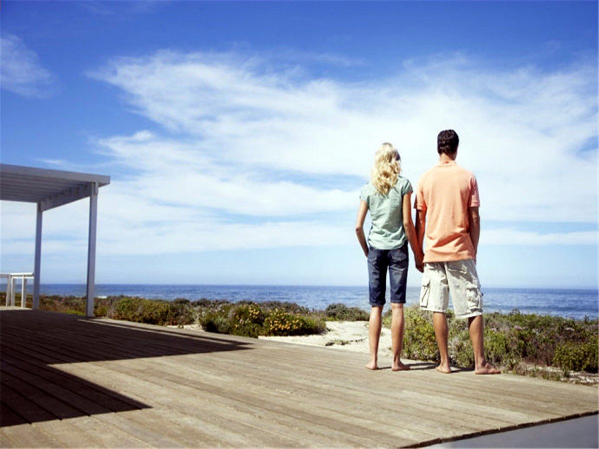 童瑶嫁给大17岁的王冉，让人感叹不已，小章子怡真是为了爱情嫁人？