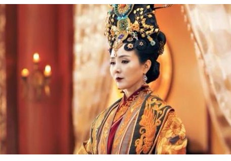 辽国的开国皇后述律氏与萧太后，你认为哪一个更厉害？