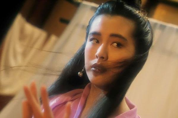 54岁王祖贤晒生日照，这都勾起了你的哪些记忆？