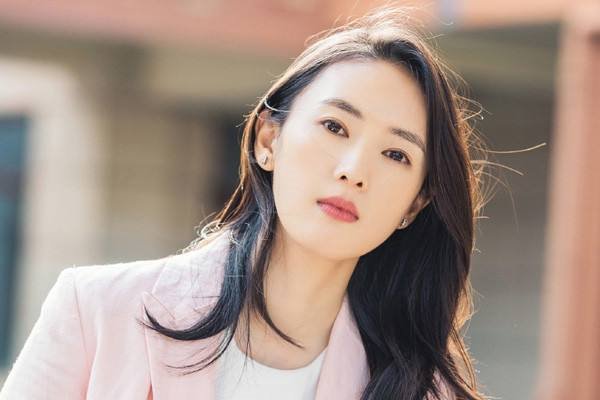 《三十而已》中的林有有缠着许幻山，是因为爱情还是钱？