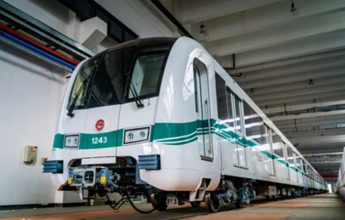 上海地铁12号线与哪些线路可换乘？