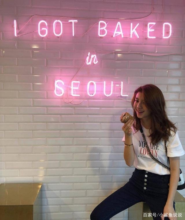 分手后吴千语租住廉价房，专车变出租拎纸袋不复光鲜现状如何?