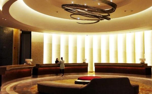 每个景区都有很多酒店，应该怎么选择自己想住的酒店呢？