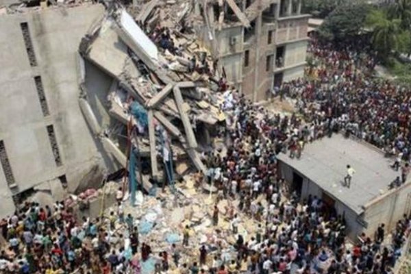 印度48层高楼瞬间倒塌，3亿当地人直呼中国全权负责，后来怎样了？