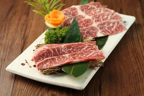 牛小排是牛身上哪个部位?和牛仔骨到底有什么区别?