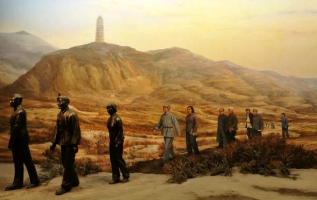 追寻你延河叮咚的流水，追寻你枣园梨花的清香，追寻你南泥湾开荒的镢头，追寻你杨家岭讲话的会场写出了？