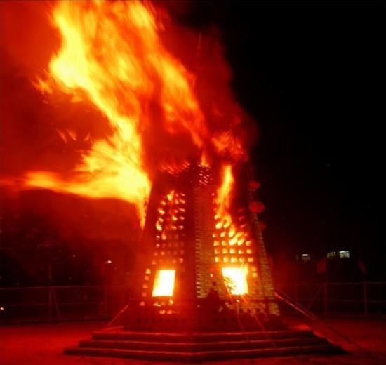 烧塔的烧塔过程