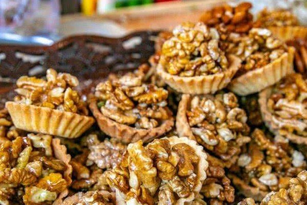 新疆切糕为什么一小块都那么贵，有什么内幕吗？