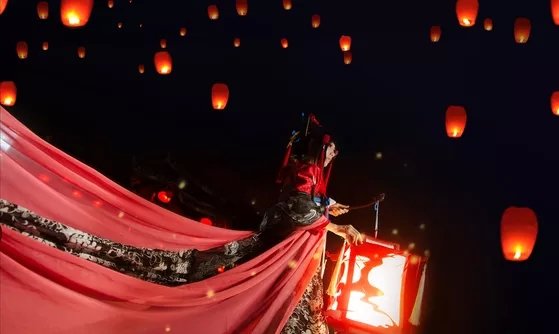 提灯看刺刀的作品简介