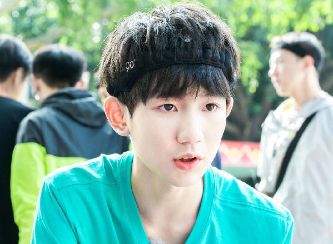 王源的女朋友是谁名字叫什么啊