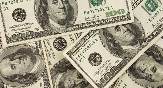 “s”加一竖是什么国家的货币符号