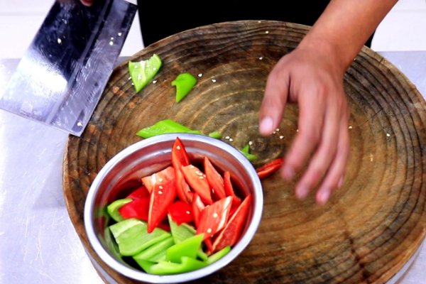 老鹅怎么做才好吃?