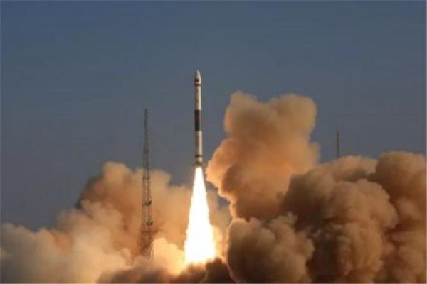 为什么同步卫星轨道必须是在赤道平面上呢？