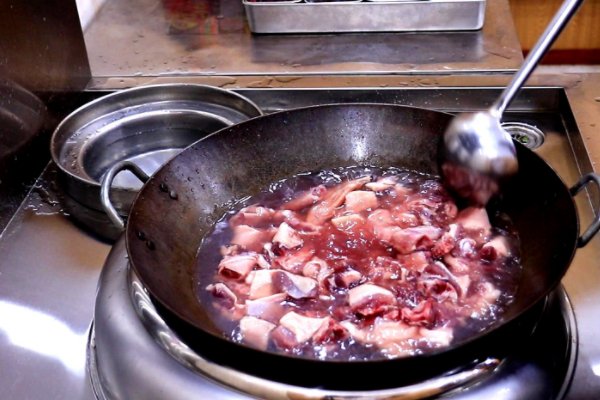 老鹅怎么做才好吃?