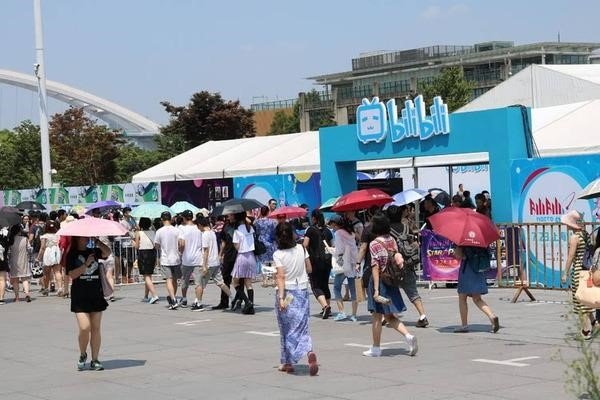 B站200万粉up主吴织亚切大忽悠，疑似猥亵女童，恶疾斑斑为什么仍不封杀？