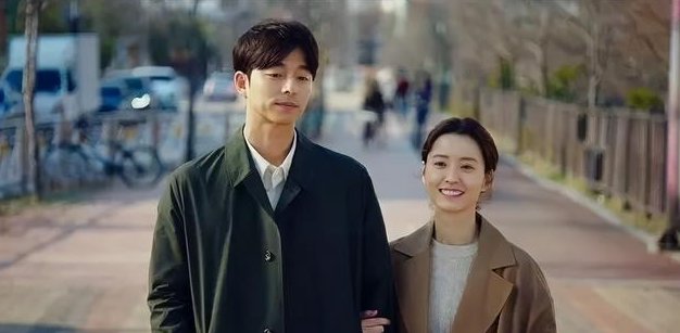 IU用召唤鬼怪的方式cue孔刘出场，这个男明星出演过什么作品？