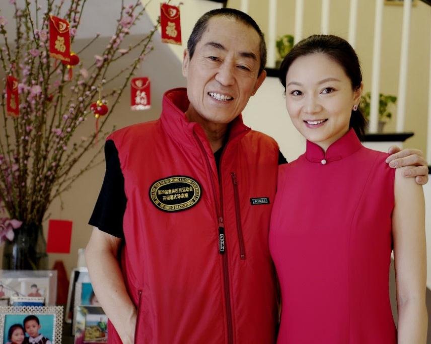 张艺谋和巩俐谈了八年恋爱，为什么最后娶了比自己小31岁的陈婷？