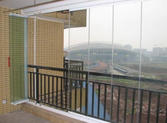 无框阳台窗的优缺点