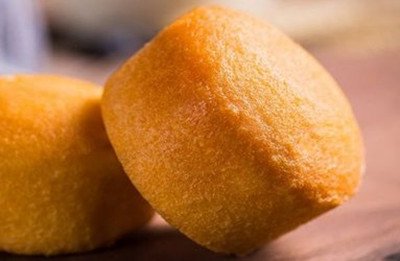 男子车上吃蛋黄派被查出酒驾，这到底是怎么一回事？