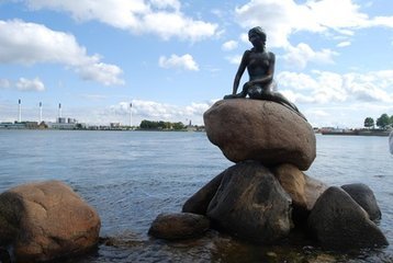 去北欧五国跟团游,多少钱?