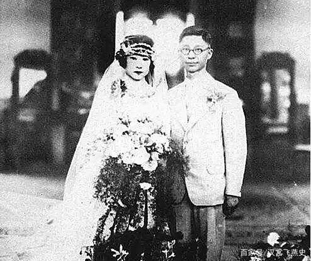 胡絜青为什么能让赵清阁放弃老舍回归家庭?