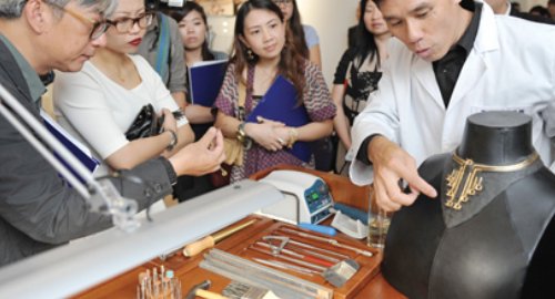 谢瑞麟的东西好不好？？？