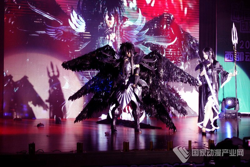 cos动漫服装店是什么？