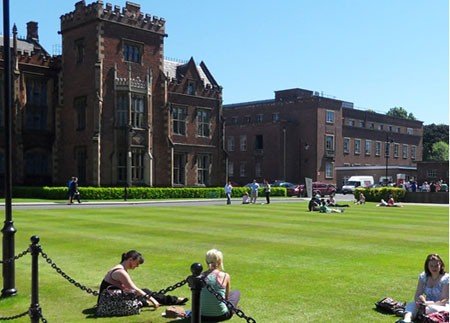 出国留学大概费用多少钱一年