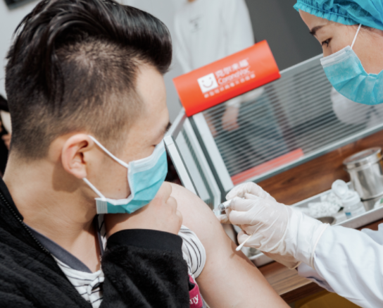 村民不打疫苗将被拉入黑榜名单，如何看待这种做法？