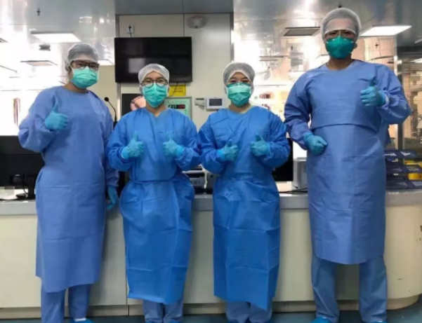 大妈斥责援沪医护：服务我们是应该，其言论给医护人员带来了哪些心理伤害？