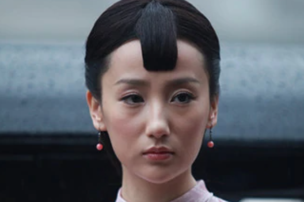 一代枭雄中的素影是什麽结局