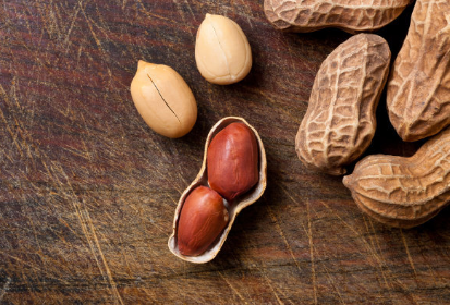 山西省委书记看望村民，被硬塞一把花生，村民的这一举动代表了什么？