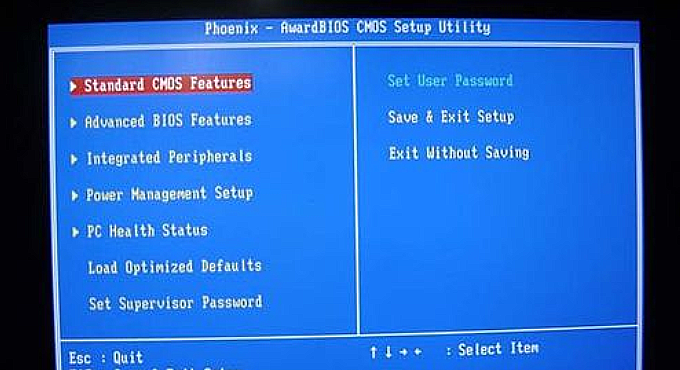 电脑不能开机.只显示boot from CD\DVD