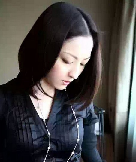 那位大师知道这女的叫什么？