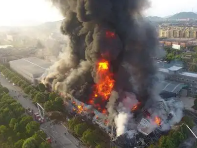 安阳火灾失联者儿子：母亲刚到公司上班至今电话未能接通，目前有线索了吗？