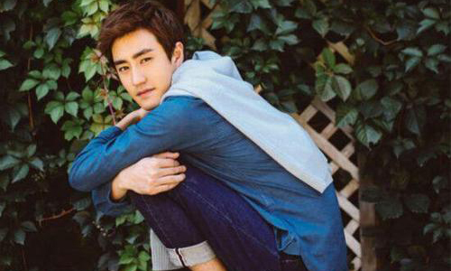 你是如何看待杨玏机场被送鱼这件事的?