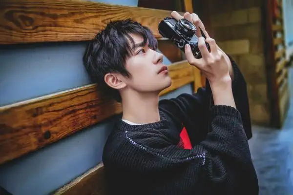 易烊千玺是什么家族？