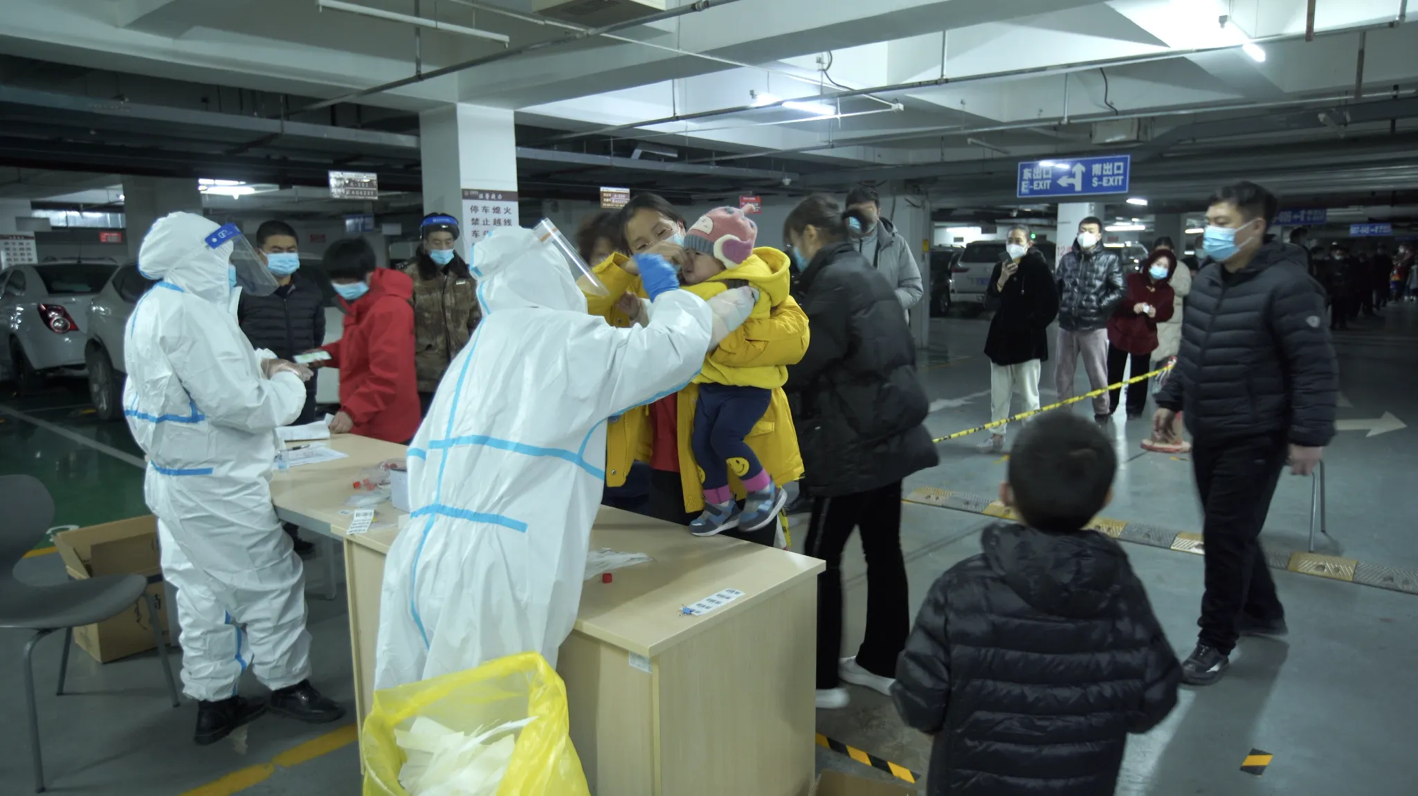 湖北一阳性人员有症状后未主动报备自行就诊,其行为酿成了什么后果?