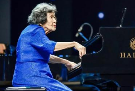 巫漪丽一直不结婚的原因是什么?