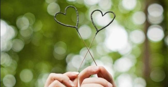 自己老婆老叫自己老公再找一个女人，这是怎么回事？