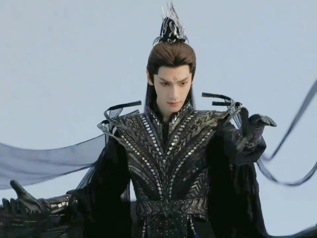 长月烬明断更原因找到了