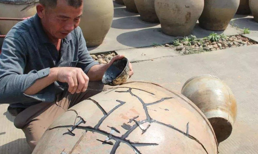 小伙重拾失传高楼米线绝活，如何让更多年轻人学习即将失传的手艺？