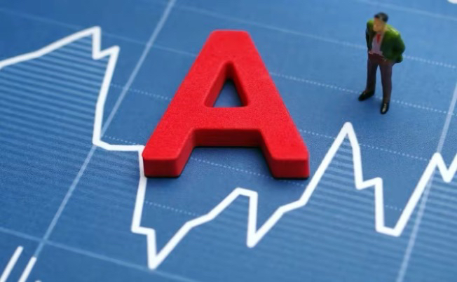 专家：大跌勿恐慌，生活比股票重要，对于当前市场走势，预计会跌破多少点？