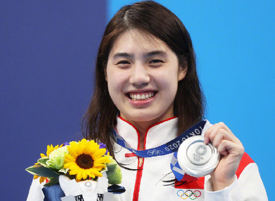 张雨霏两年前为什么差点放弃游泳？