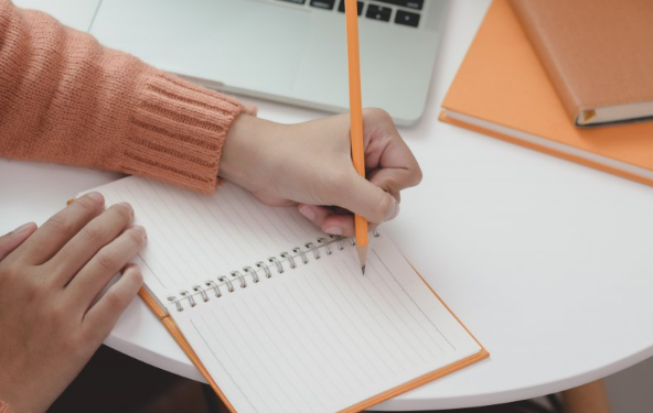 1000000000亿画的字组词