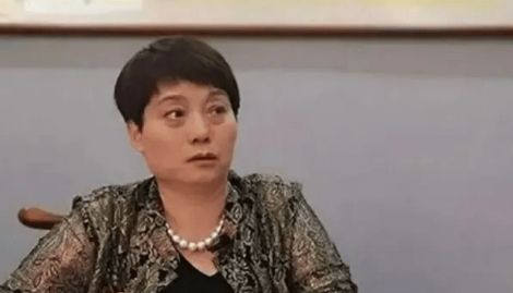 亲属称蓝翔校长前妻生活贫困，事情的真相是什么？