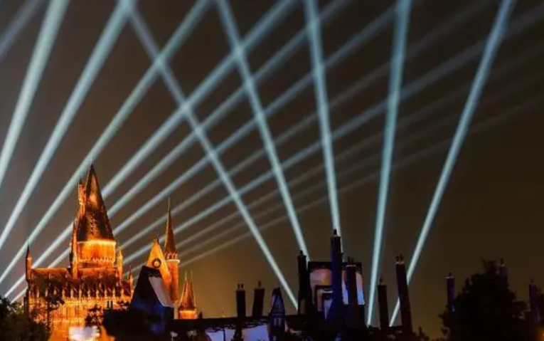 员工骤减，暂时闭园！环球影城“凉凉了”？背后真相是什么？