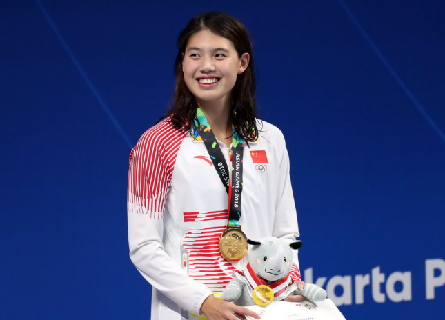 张雨霏两年前为什么差点放弃游泳？